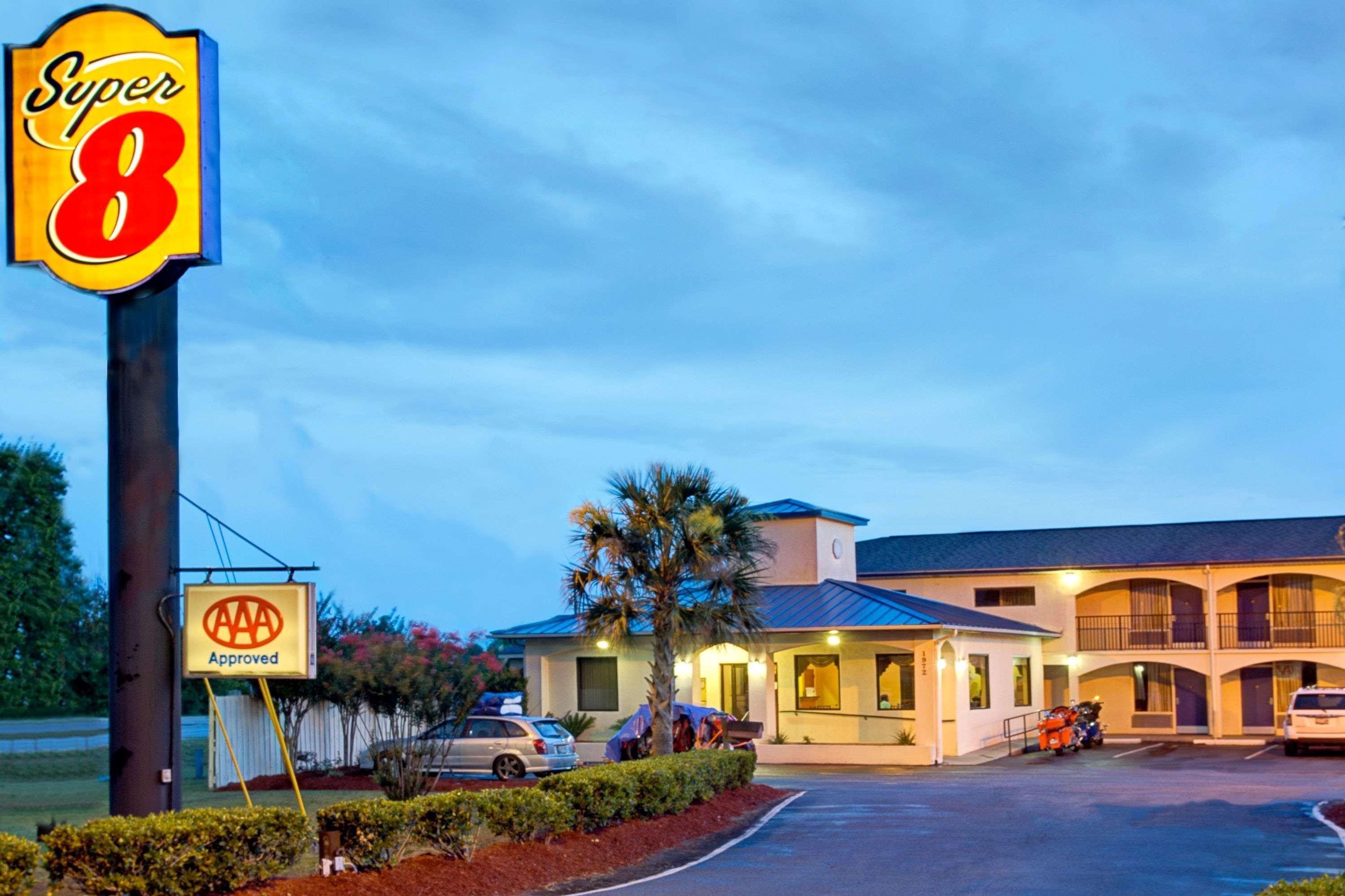 Hotel Super 8 By Wyndham Walterboro Exterior foto